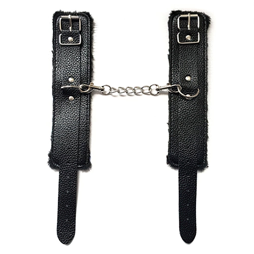 Algemas de Couro com Forro Macio e Corrente Metálica