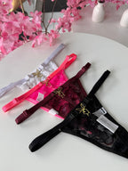 Calcinha Fio com Pingente Play Boy (Tamanho Unico)