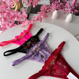 Calcinha Fio com Pingente Beijo