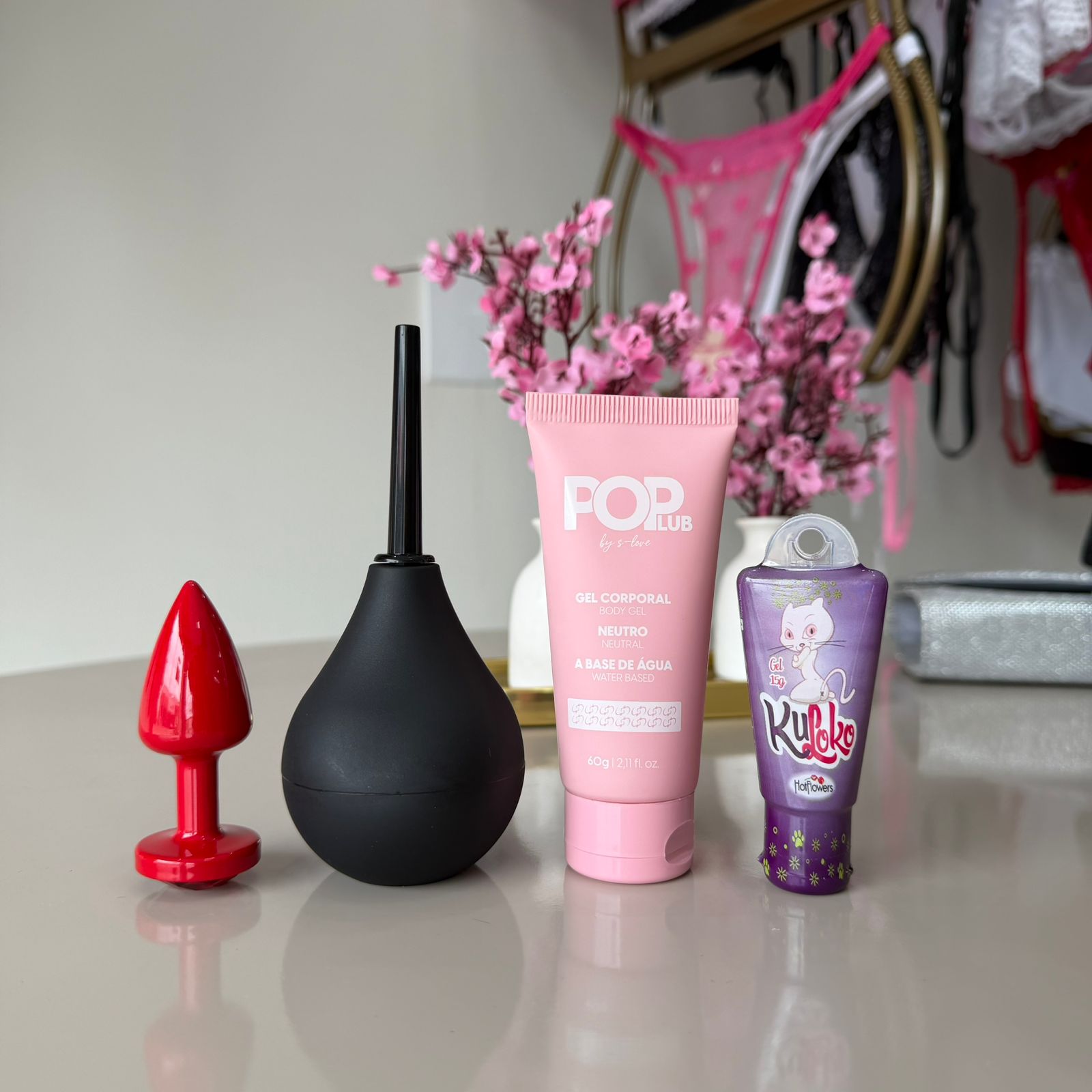 Kit Primeiro Anal Completo: Plug, Ducha, Lubrificante e Dessensibilizante